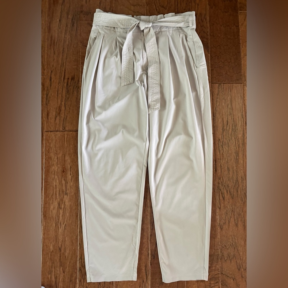 Athleta Skyline Pant II Light Khaki Size 10